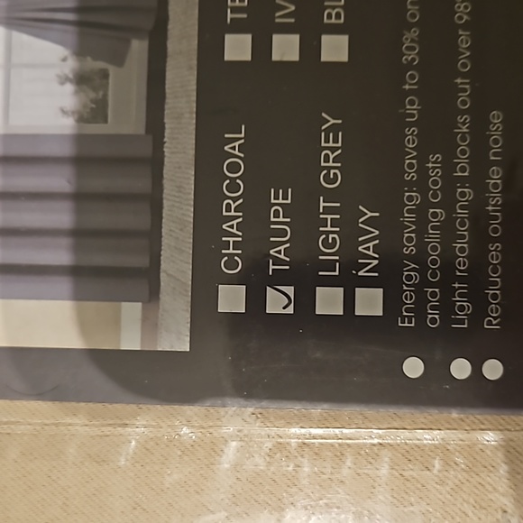 Erica thermal insulated blackout panels - Picture 3 of 3